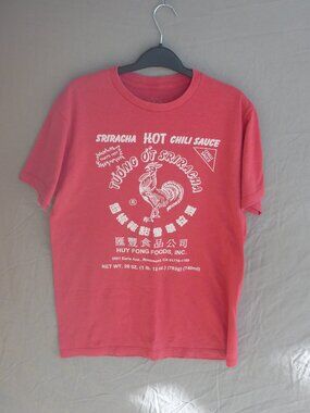Mens Huy Fong Hot Chili Graphic Tee Sriracha Shirt